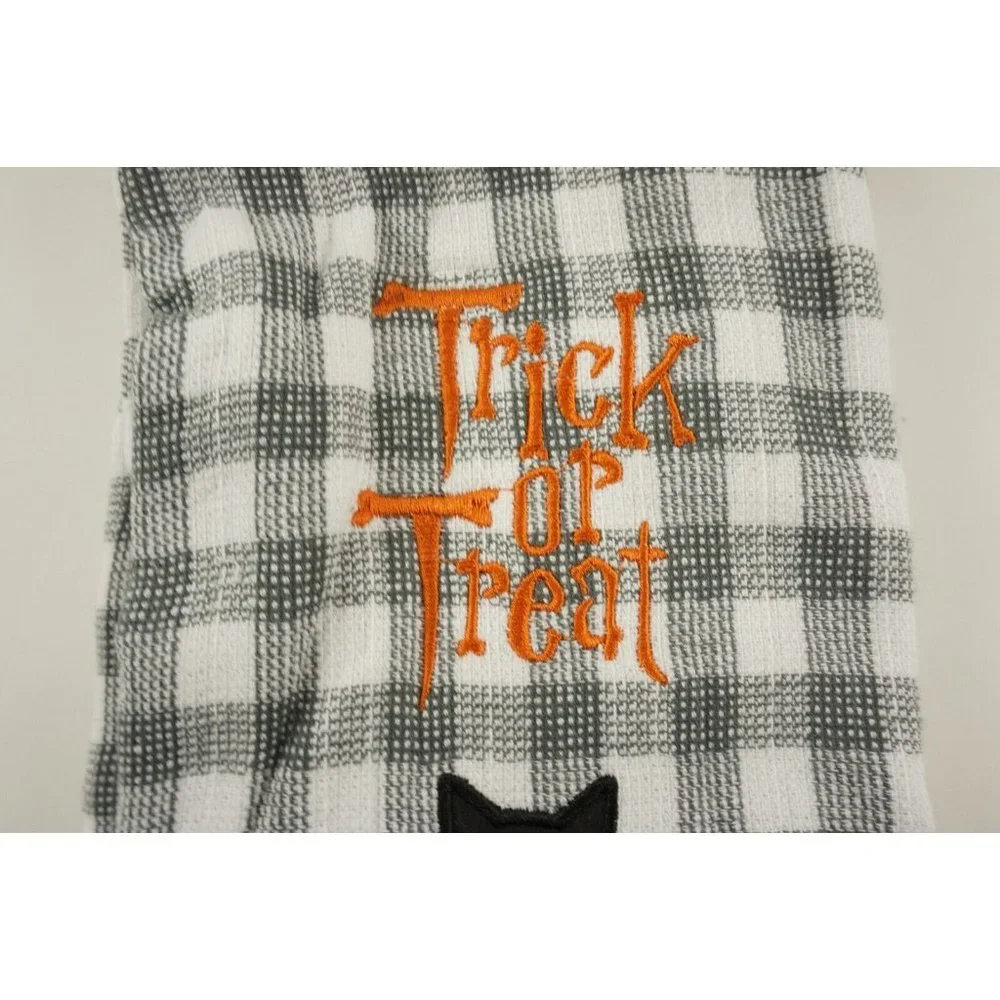 New Set of Two Trick Or Treat Halloween Kitchen Towels White Black Cat Checkered